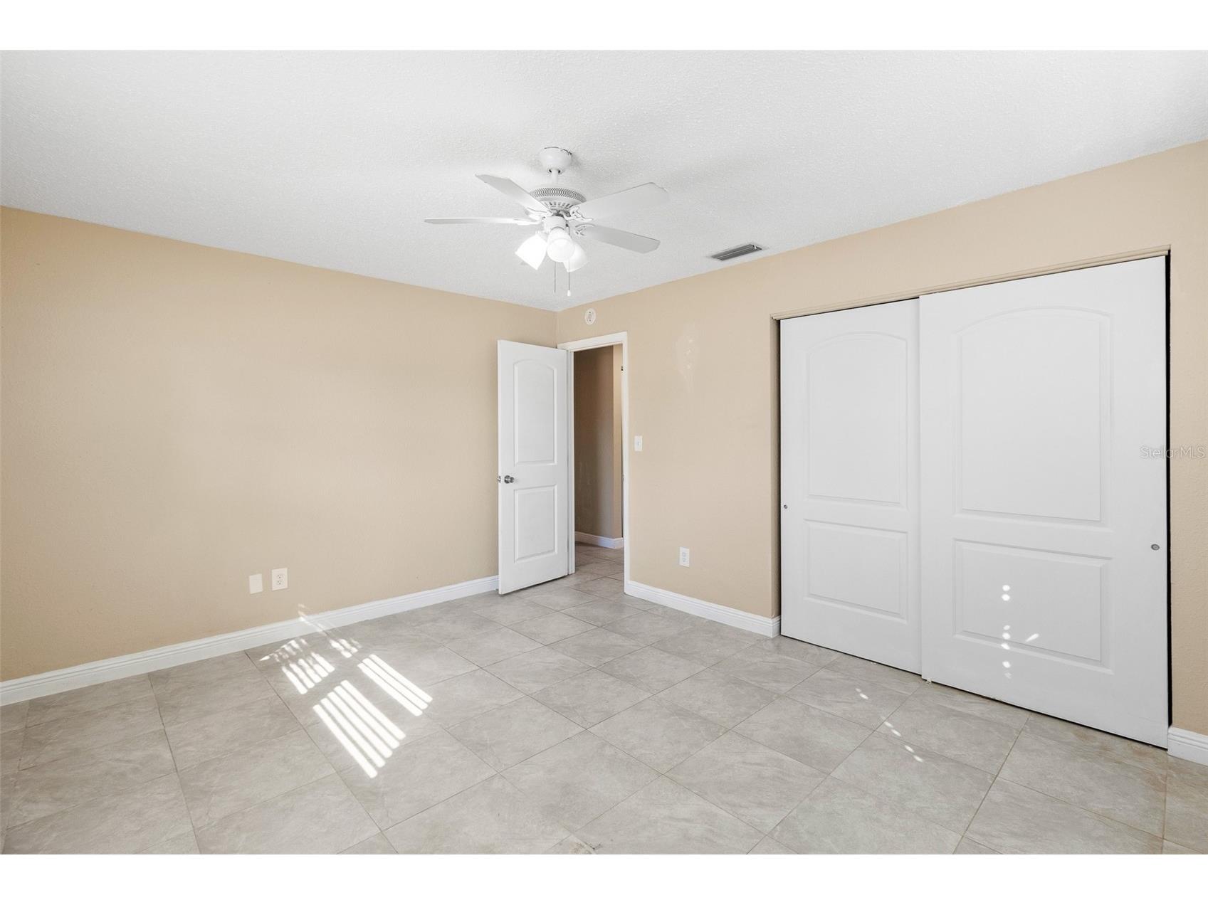 6098 22nd Avenue N Saint Petersburg FL 33710 TB8475072 image15