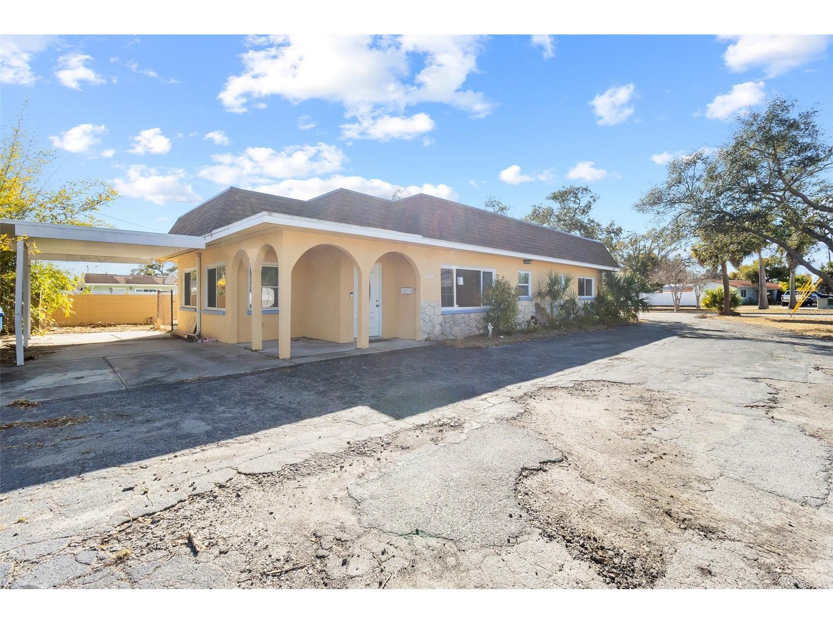 6098 22nd Avenue N Saint Petersburg FL 33710 TB8475072 image18