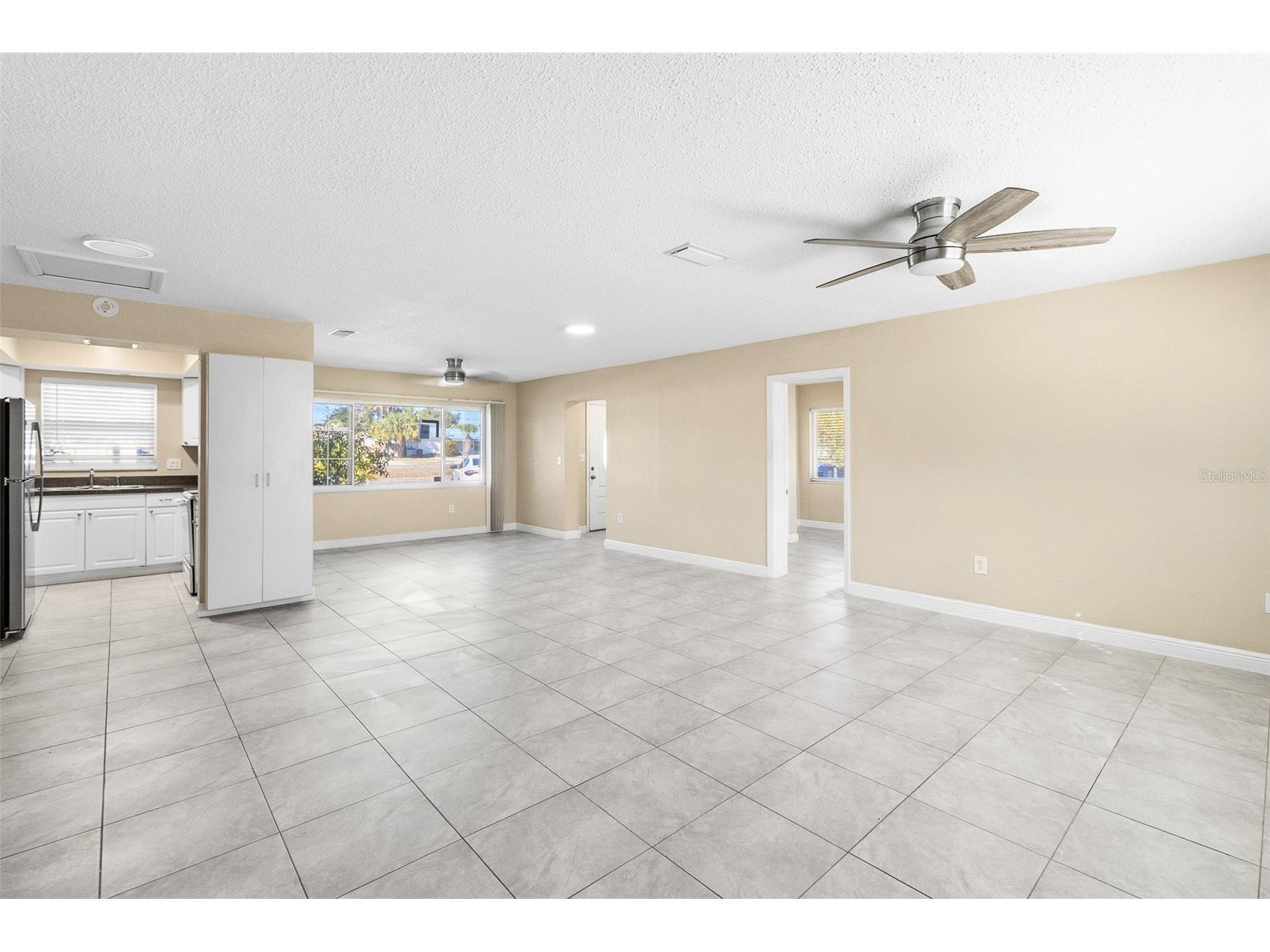 6098 22nd Avenue N Saint Petersburg FL 33710 TB8475072 image4