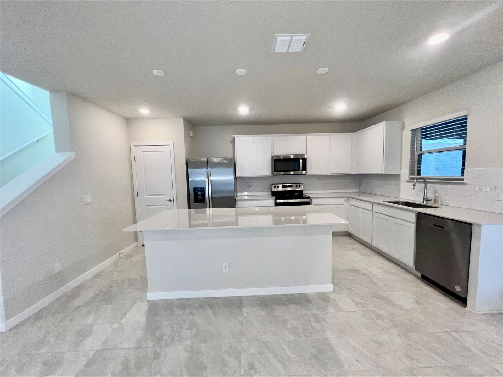 6098 Windy Leaf Aly Saint Cloud FL 34771 S5148943 image6