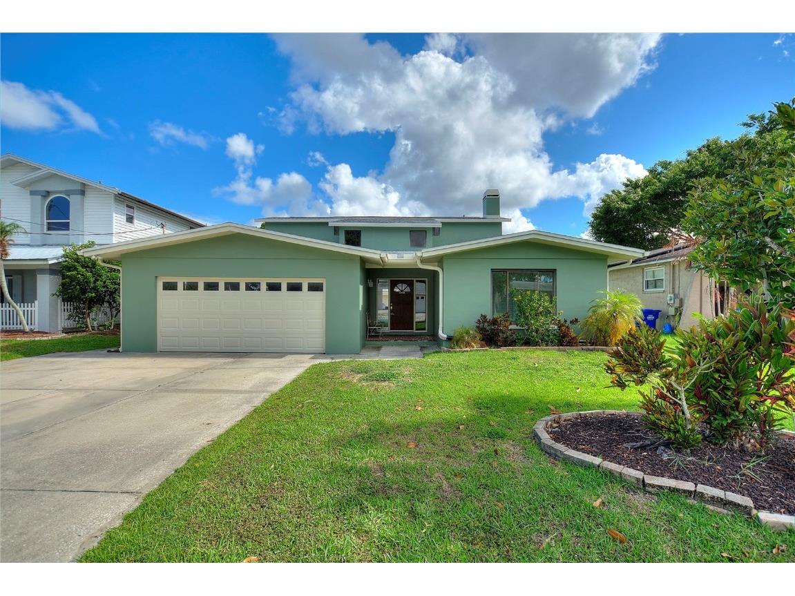 61 N Canal Drive Palm Harbor FL 34684 U8248163 image1