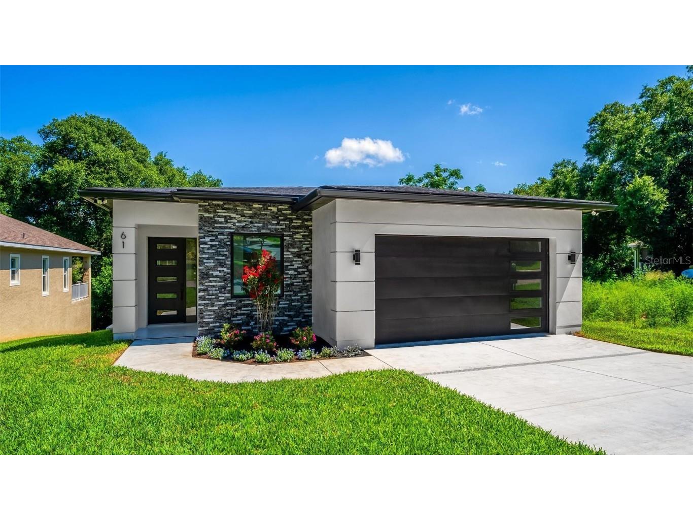 61 Orange Blossom Dr Drive Eustis FL 32726 O6221874 image1