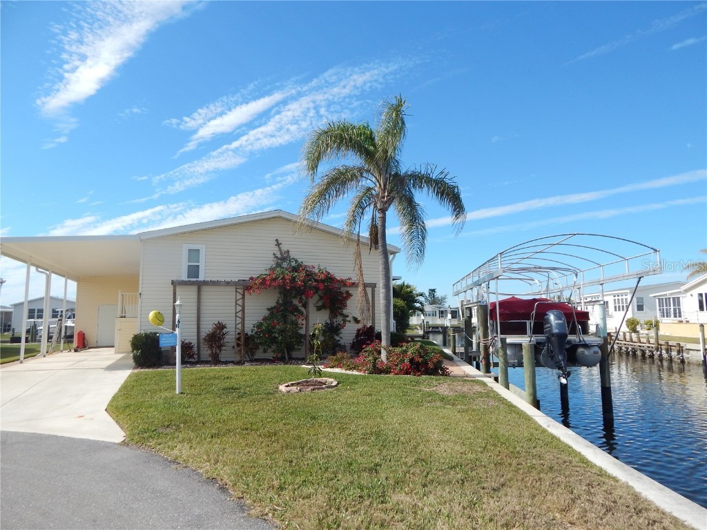 61 Rotterdam Drive Punta Gorda FL 33950 C7504039 image1