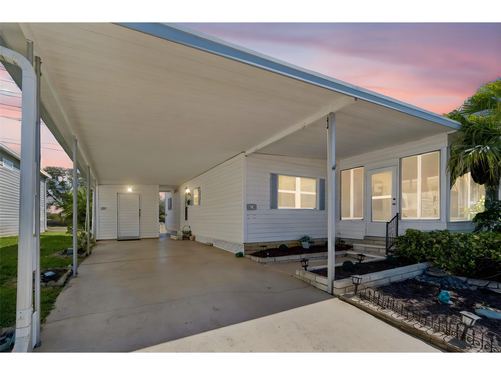 61 Tanglewood Drive Palm Harbor FL 34684 TB8482327 image1