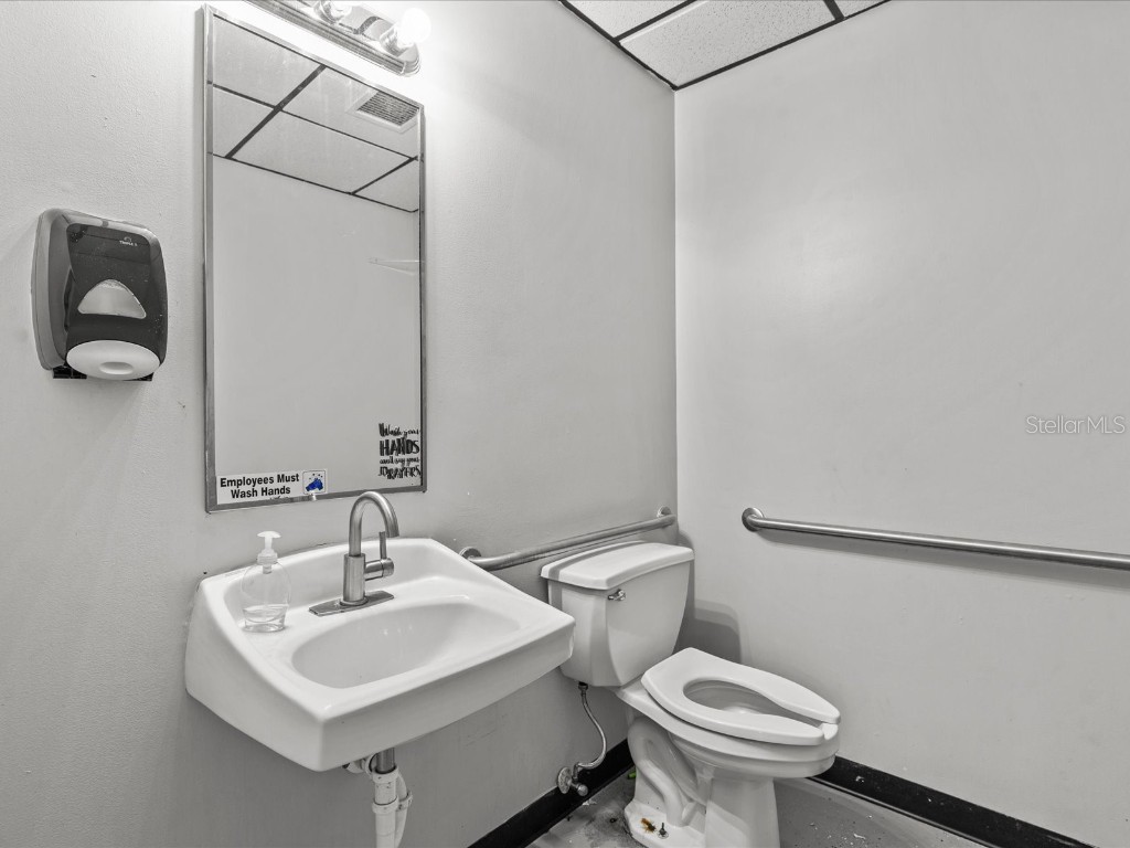 61 W Central Avenue Lake Wales FL 33853 O6283216 image16