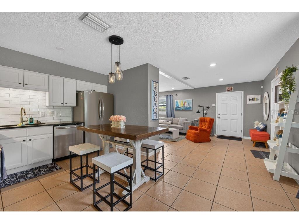 610 1st Avenue NE Largo FL 33770 TB8525596 image12