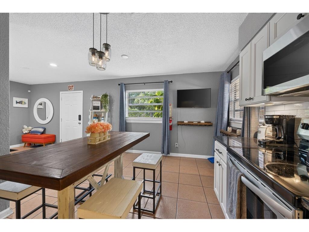 610 1st Avenue NE Largo FL 33770 TB8525596 image15