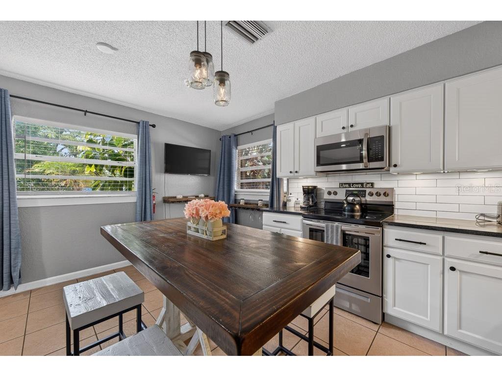610 1st Avenue NE Largo FL 33770 TB8525596 image16