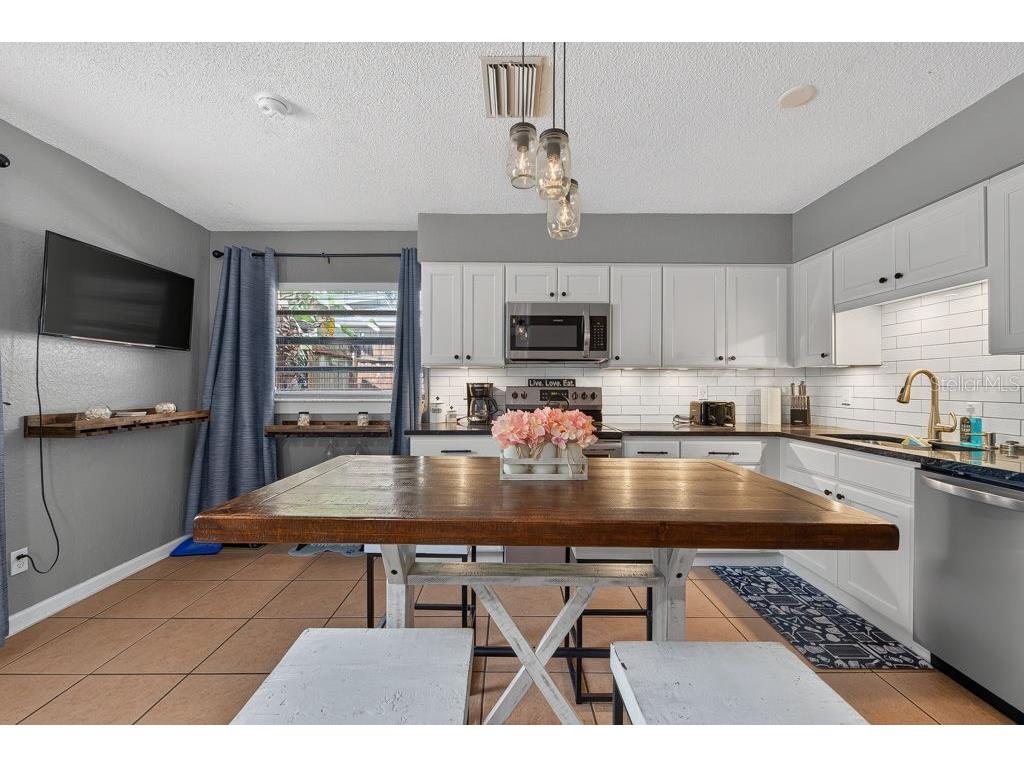 610 1st Avenue NE Largo FL 33770 TB8525596 image17