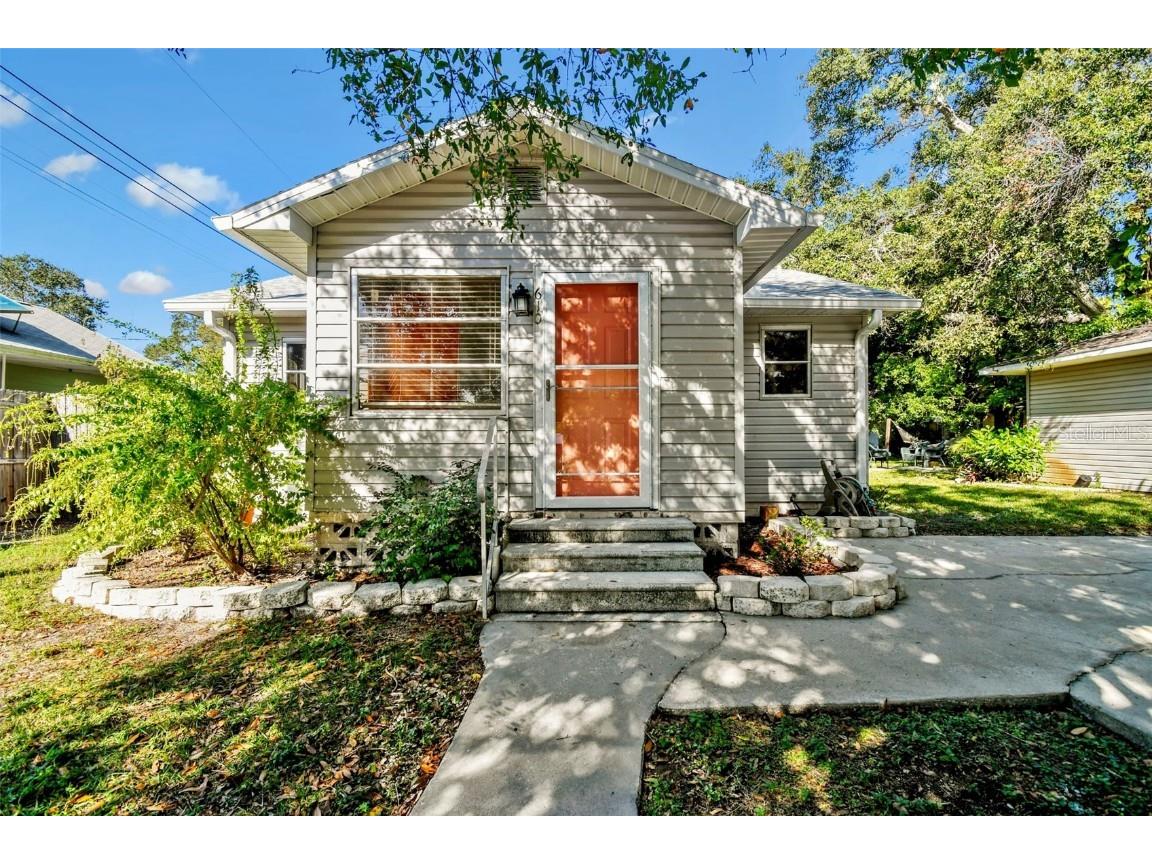 610 2nd Avenue NW Largo FL 33770 U8224319 image1