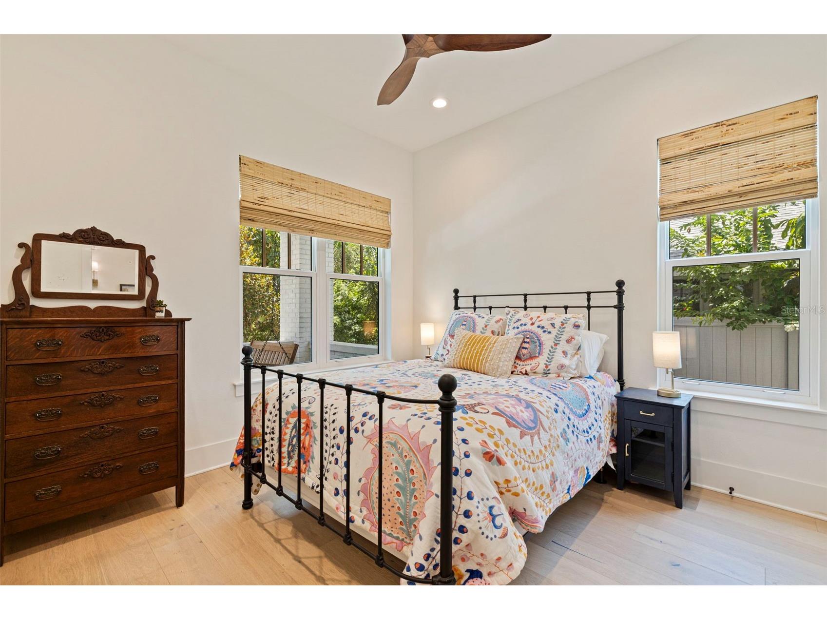 610 5th Street N Saint Petersburg FL 33701 TB8514288 image17