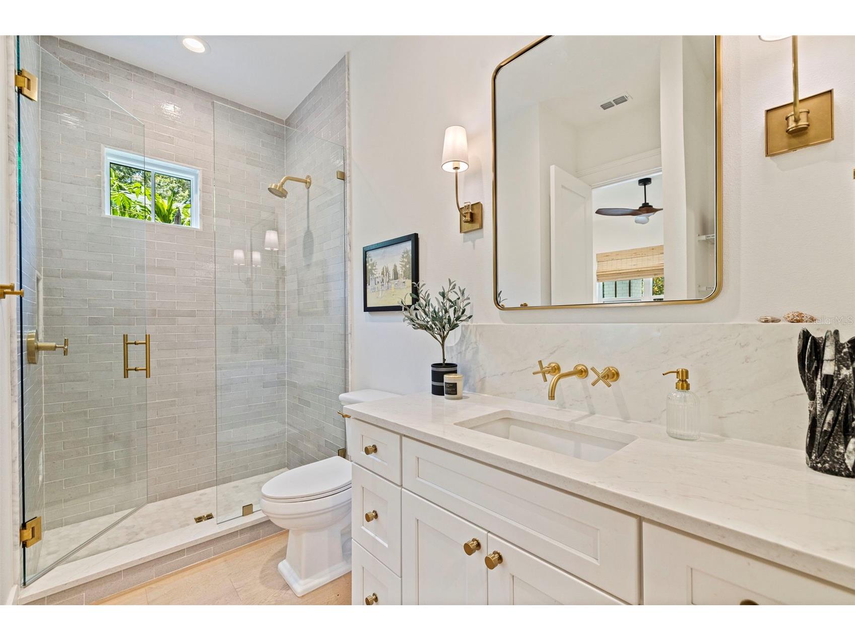 610 5th Street N Saint Petersburg FL 33701 TB8514288 image18