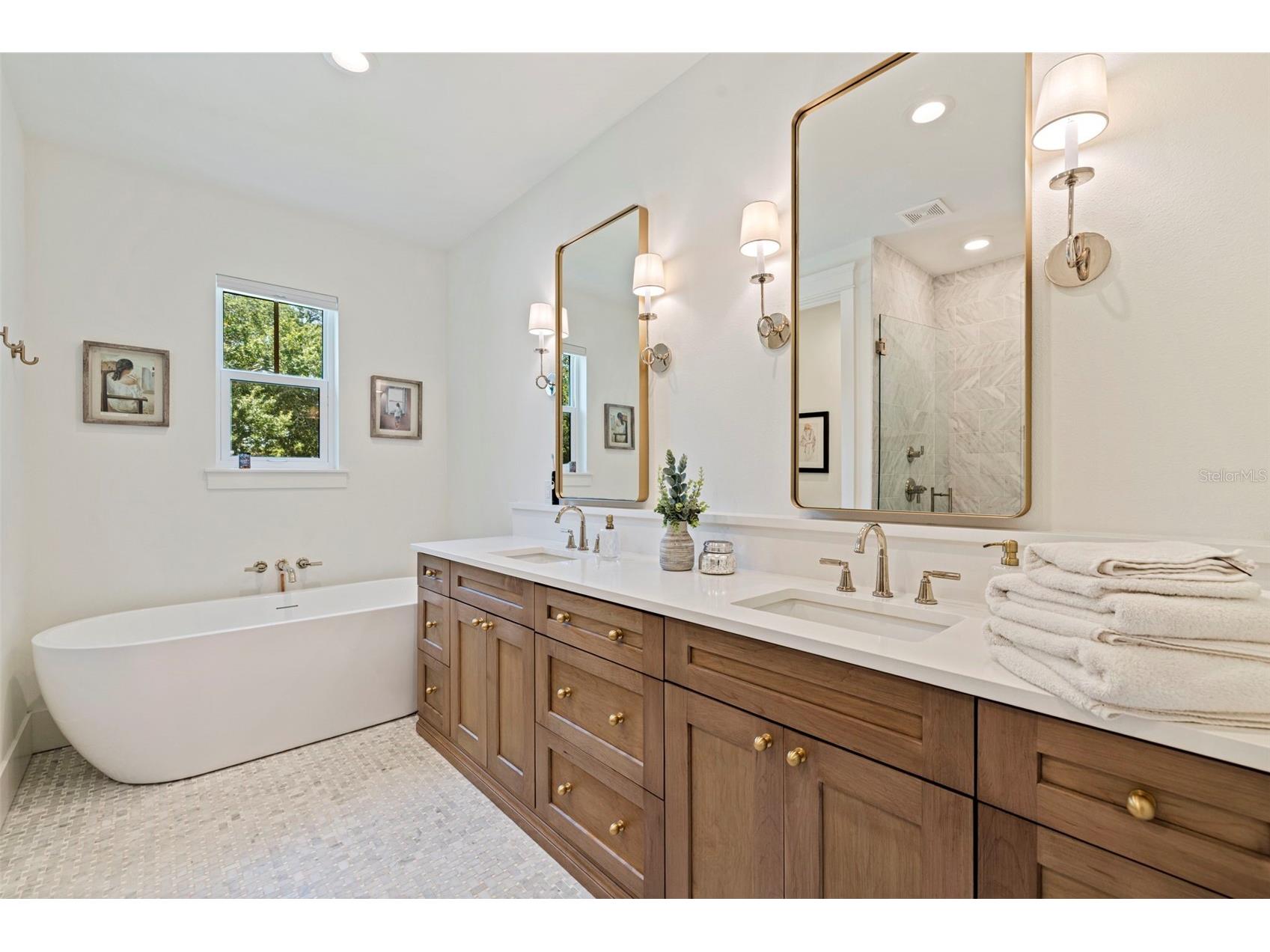 610 5th Street N Saint Petersburg FL 33701 TB8514288 image22