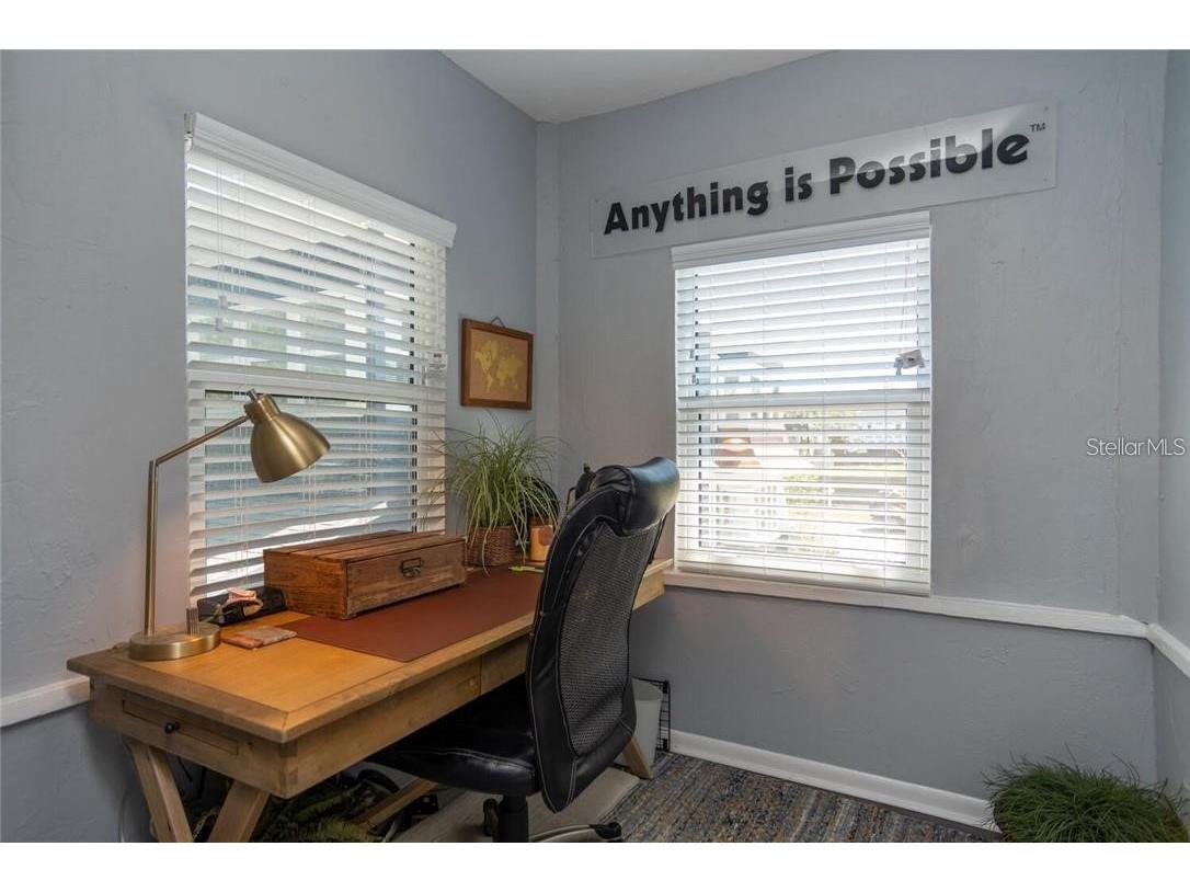610 8th Street N Saint Petersburg FL 33702 TB8514896 image4