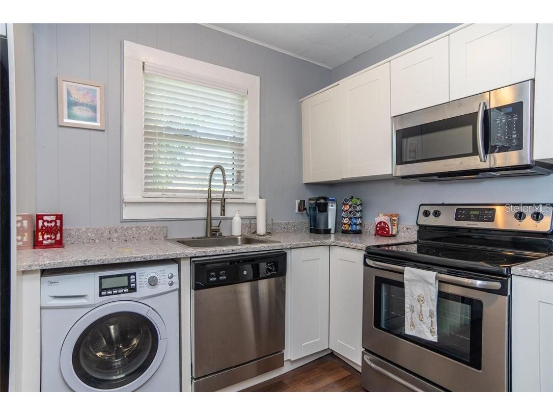 610 8th Street N Saint Petersburg FL 33702 TB8514896 image6