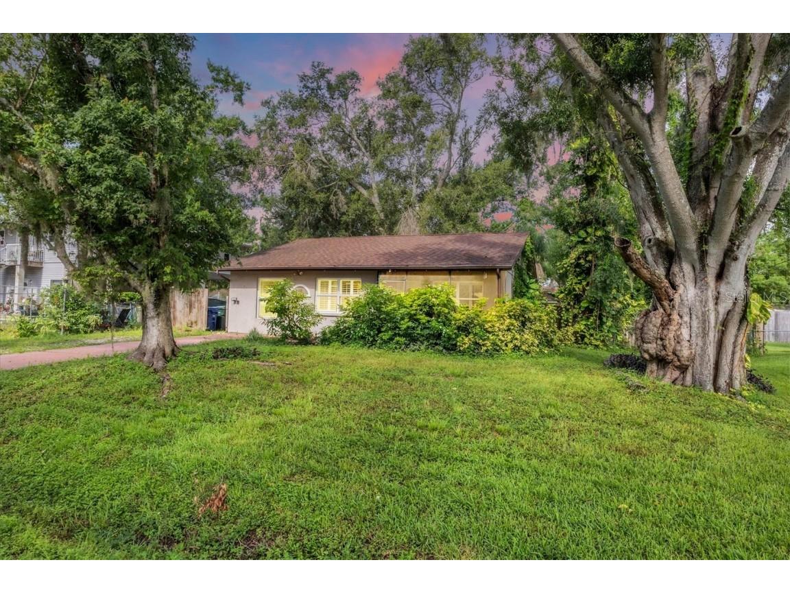 610 Albritton Avenue Sarasota FL 34232 A4658979 image1