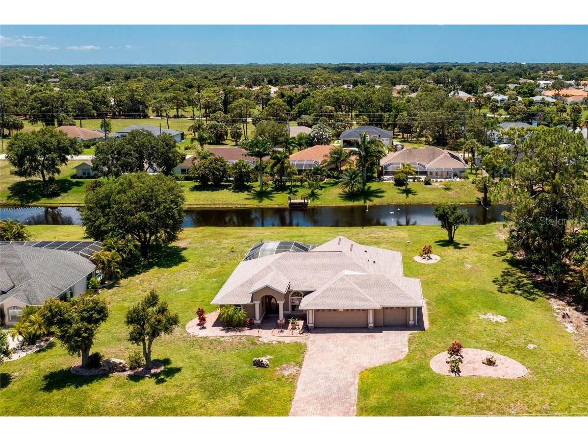 610 Boundary Boulevard Rotonda West FL 33947 - ROTONDA RIVER D6130555 image1