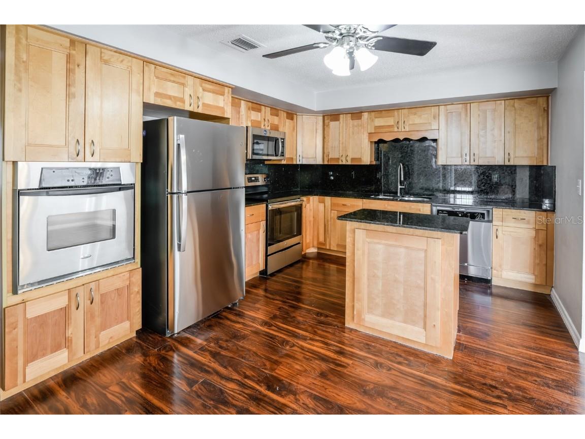 610 Charlotte Avenue Tarpon Springs FL 34689 O6360071 image4