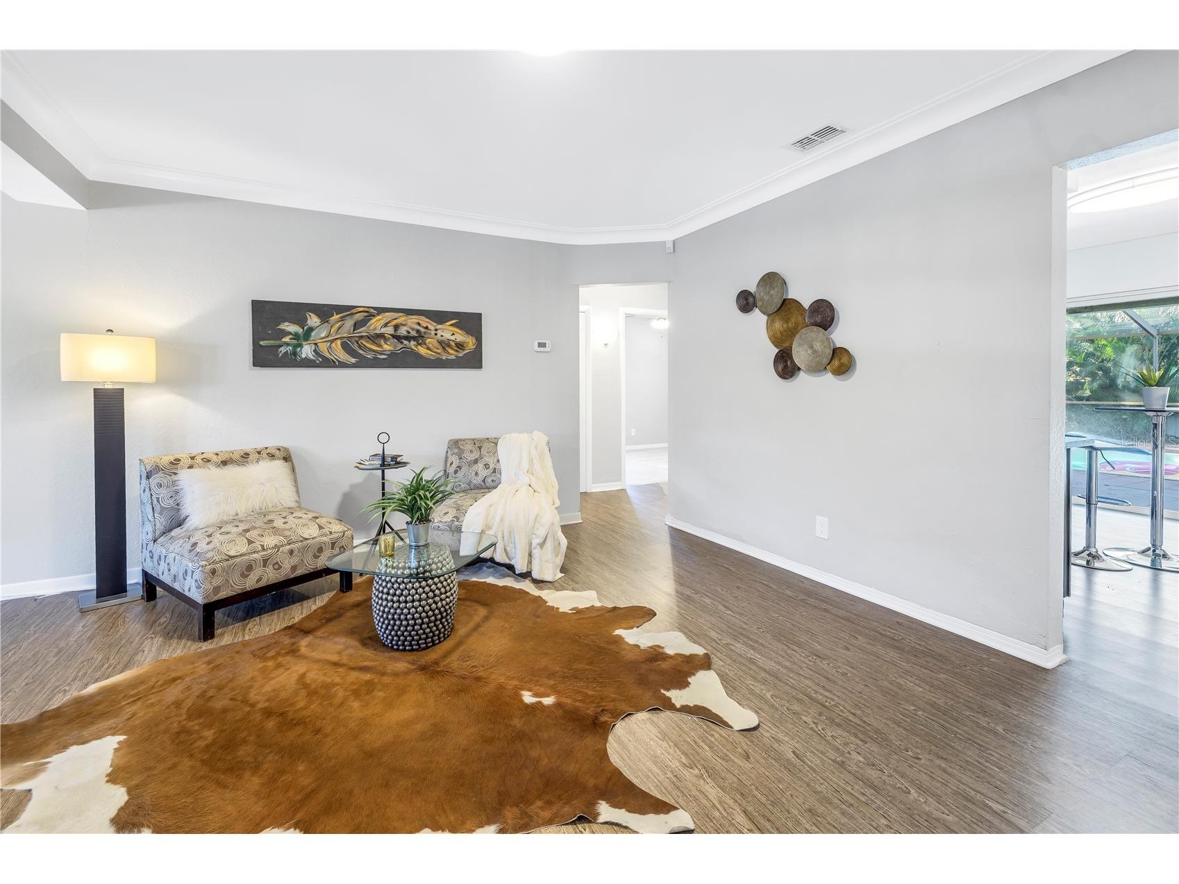 610 Cordova Boulevard NE Saint Petersburg FL 33704 TB8510616 image3