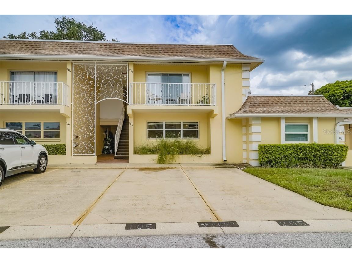 610 Indian Rocks Road N #105 Belleair Bluffs FL 33770 U8254486 image1
