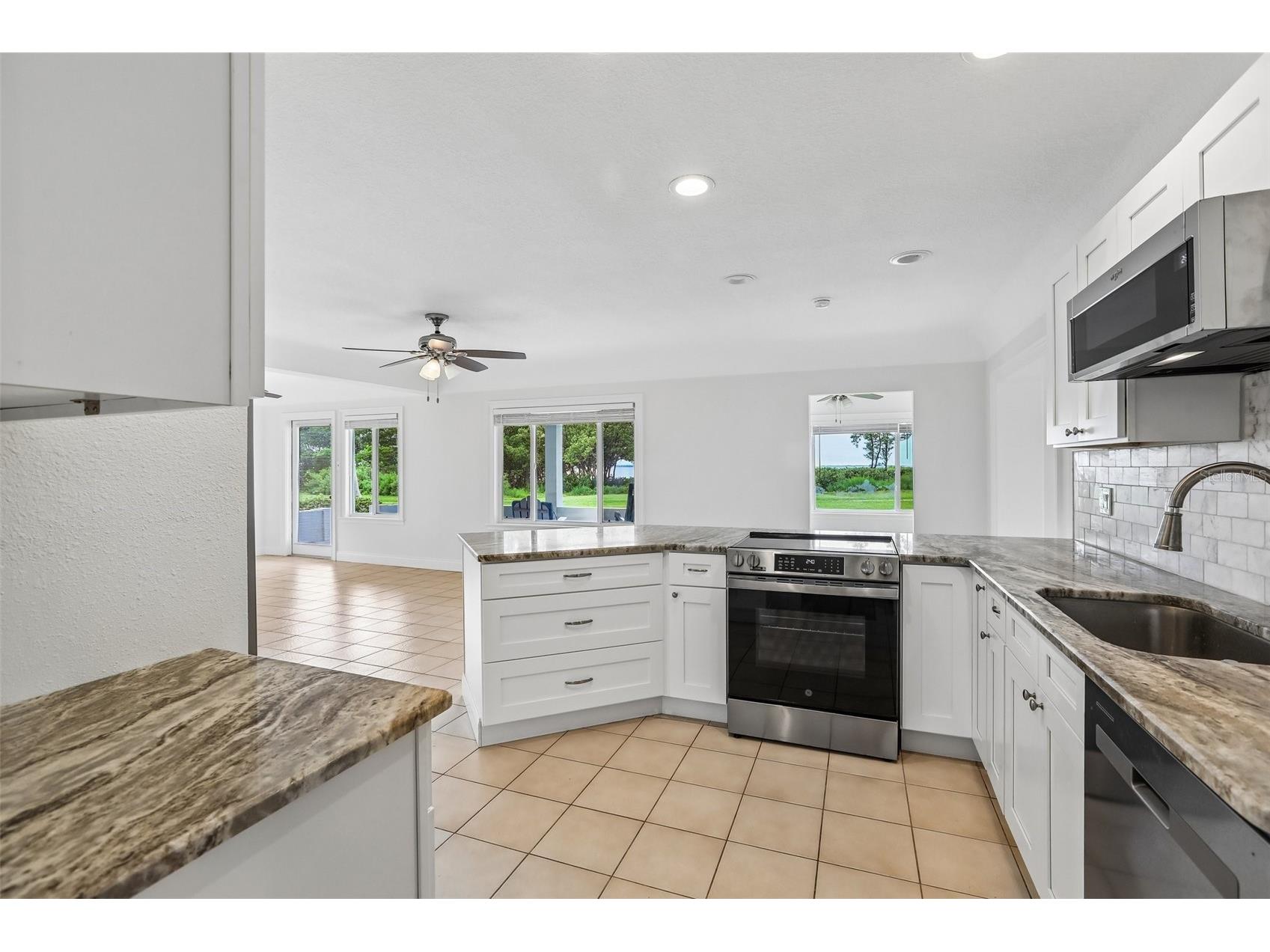 610 Indiana Avenue Crystal Beach FL 34681 TB8516703 image14