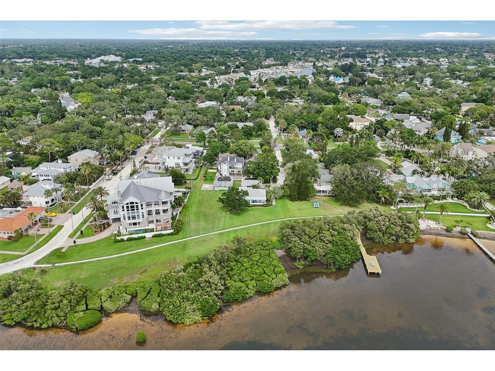 610 Indiana Avenue Crystal Beach FL 34681 TB8516703 image25