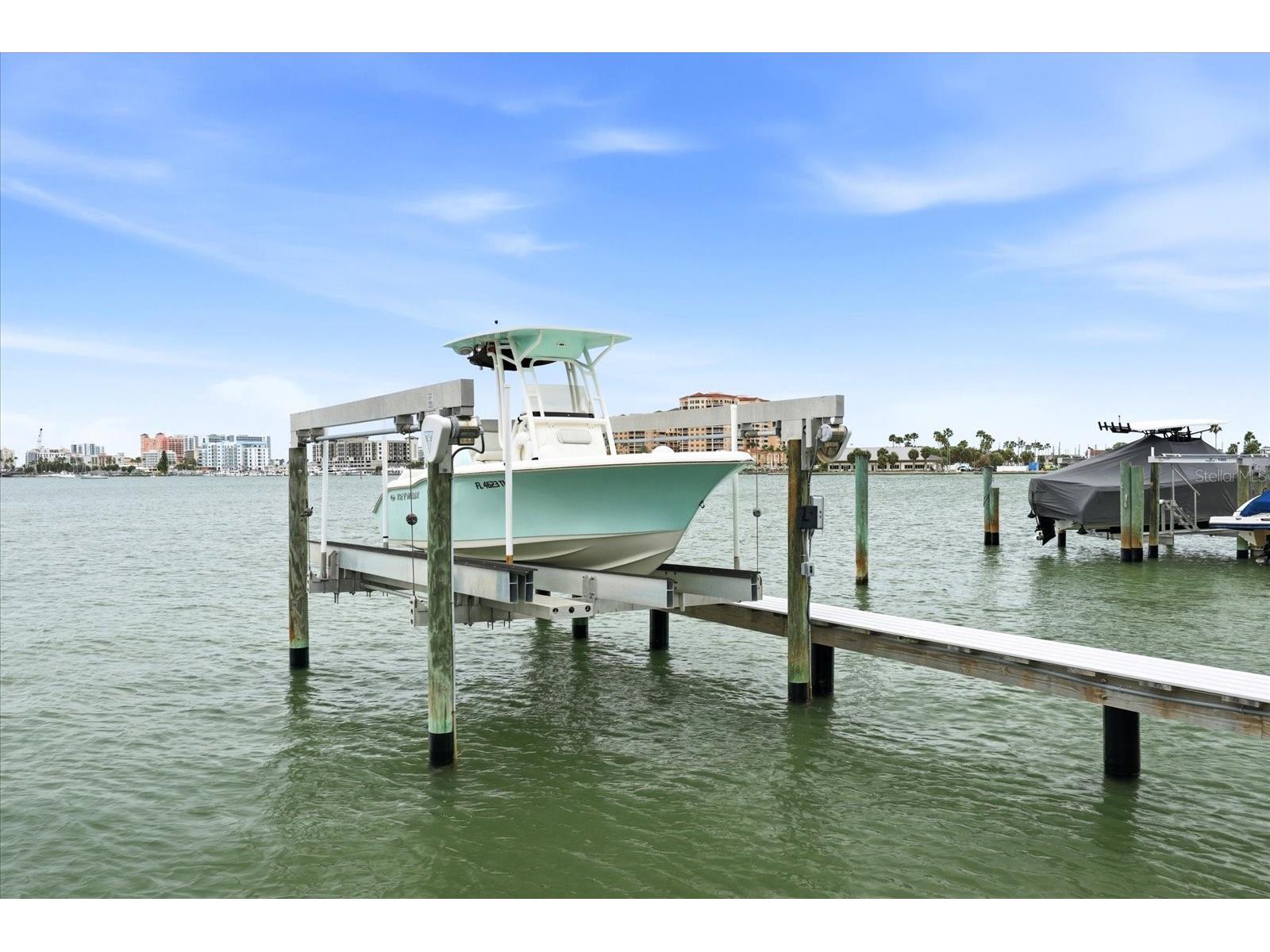 610 Island Way #201 Clearwater Beach FL 33767 TB8519458 image1