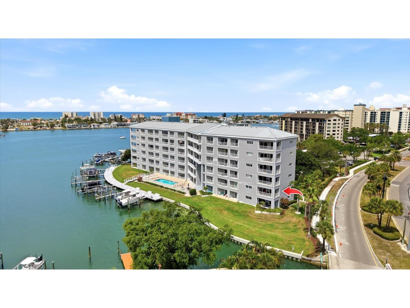 610 Island Way #201 Clearwater Beach FL 33767 TB8519458 image2