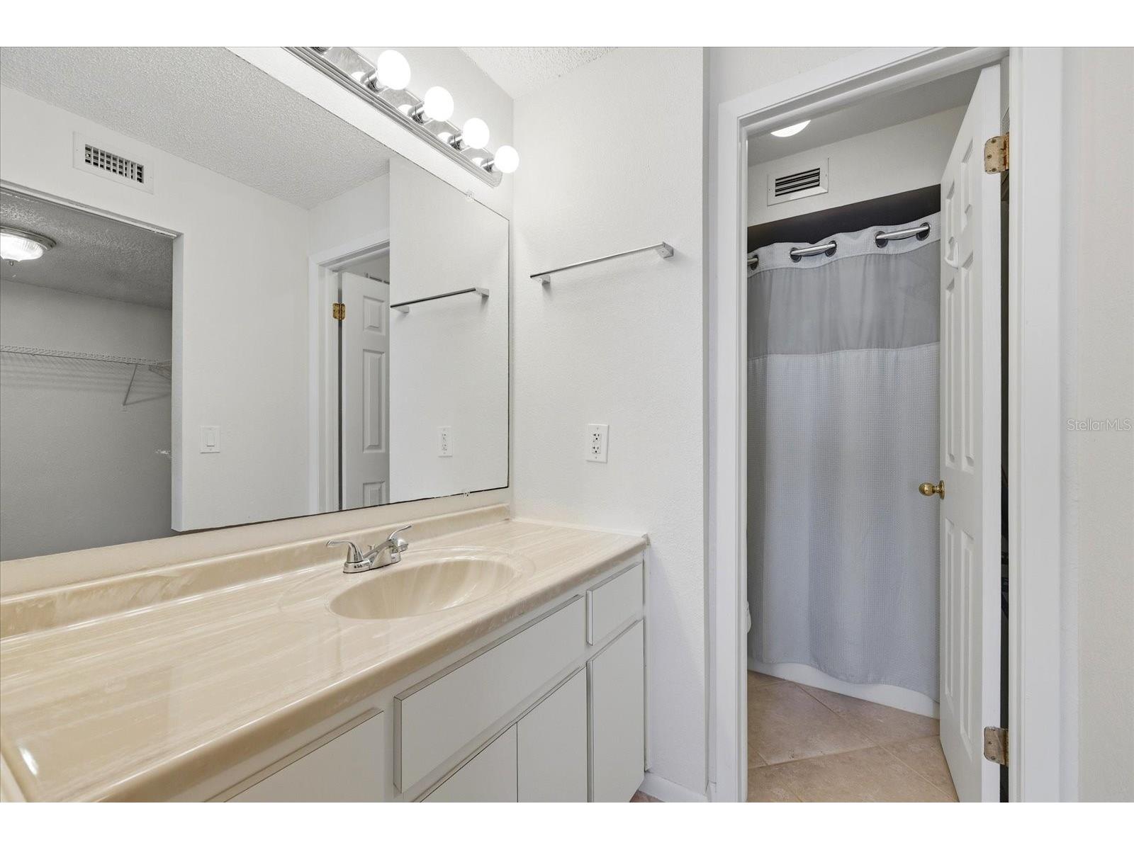 610 Island Way #607 Clearwater Beach FL 33767 TB8497354 image17
