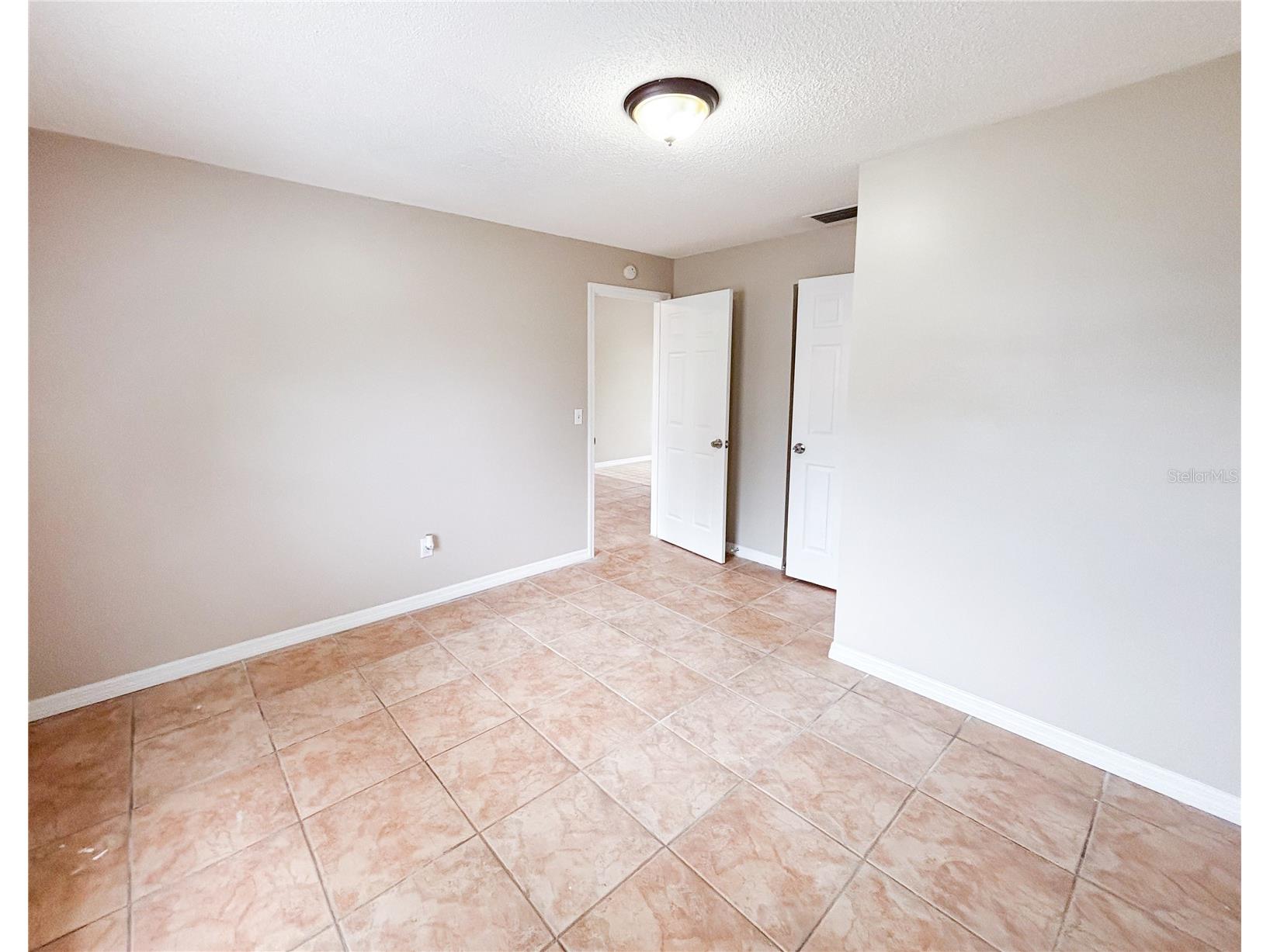 610 King Henry Court Seffner FL 33584 TB8508787 image6