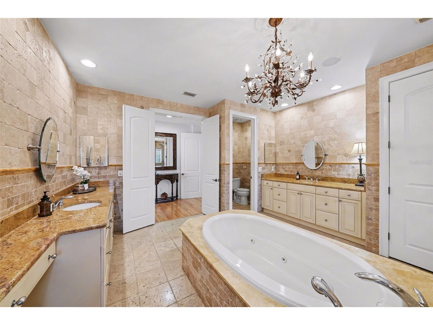 610 Marmora Avenue Tampa FL 33606 TB8477605 image35