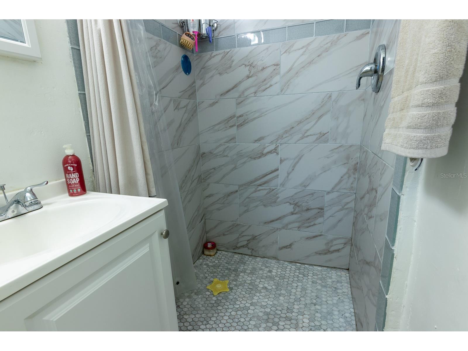 610 N East Avenue Sarasota FL 34237 A4687442 image11