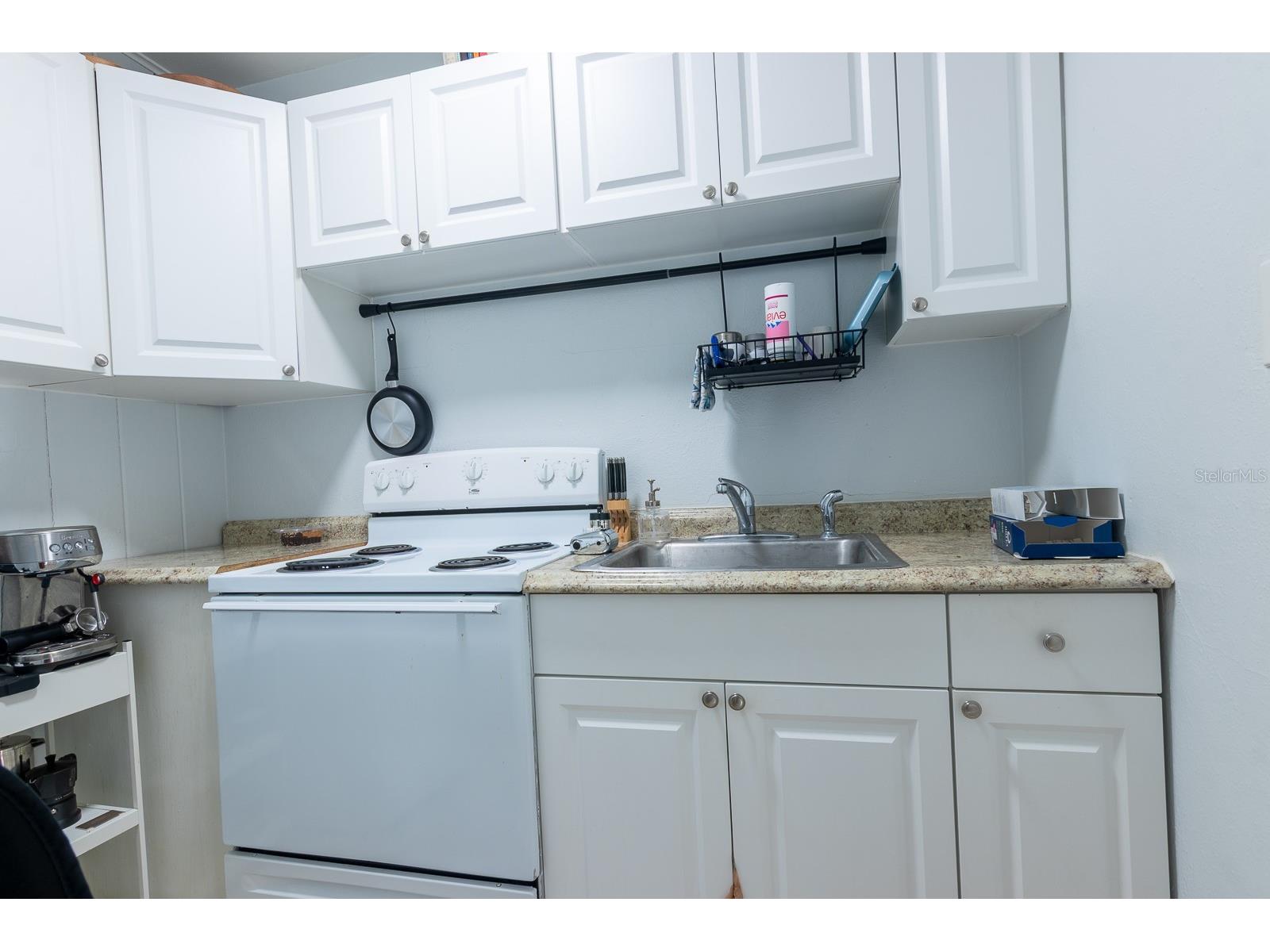 610 N East Avenue Sarasota FL 34237 A4687442 image4
