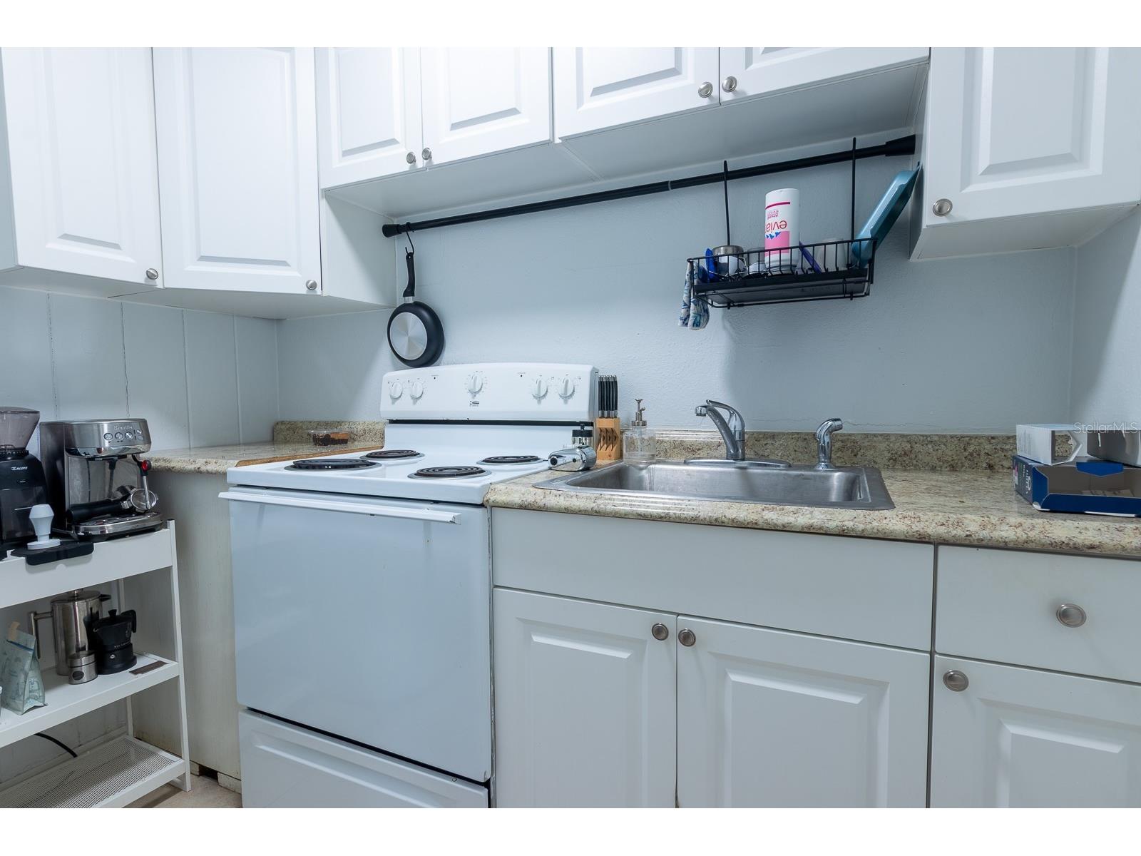 610 N East Avenue Sarasota FL 34237 A4687442 image5