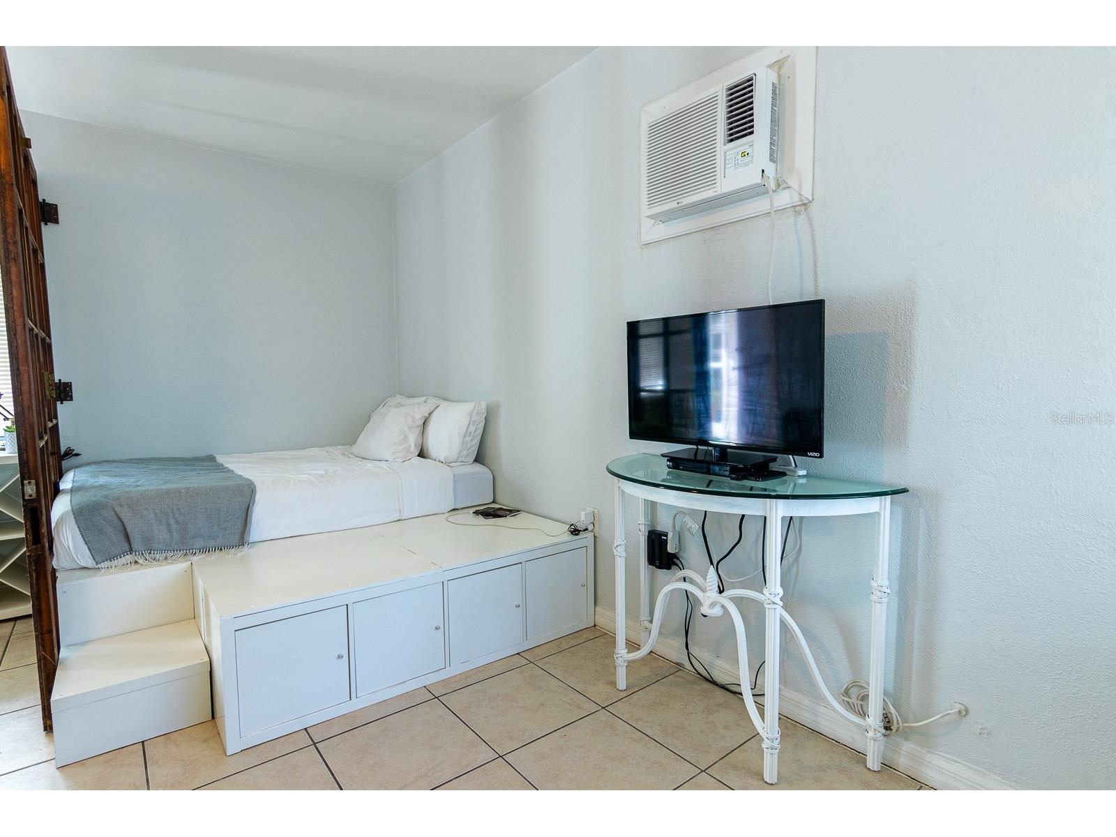 610 N East Avenue Sarasota FL 34237 A4687442 image6