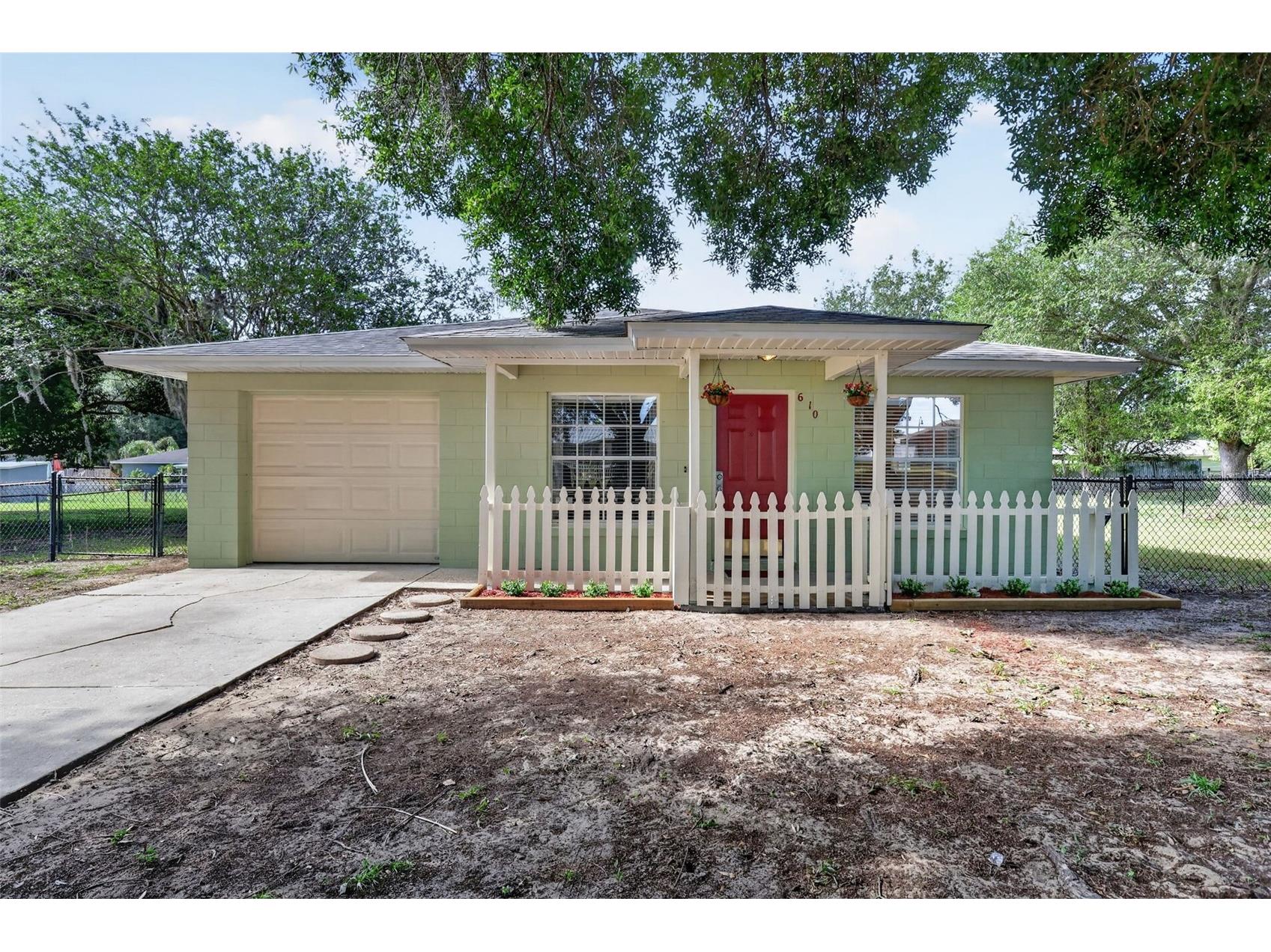 610 Palmetto Drive Mascotte FL 34753 G5111638 image4