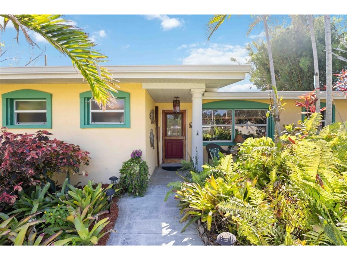 610 Poinsettia Road Nokomis FL 34275 A4649026 image1