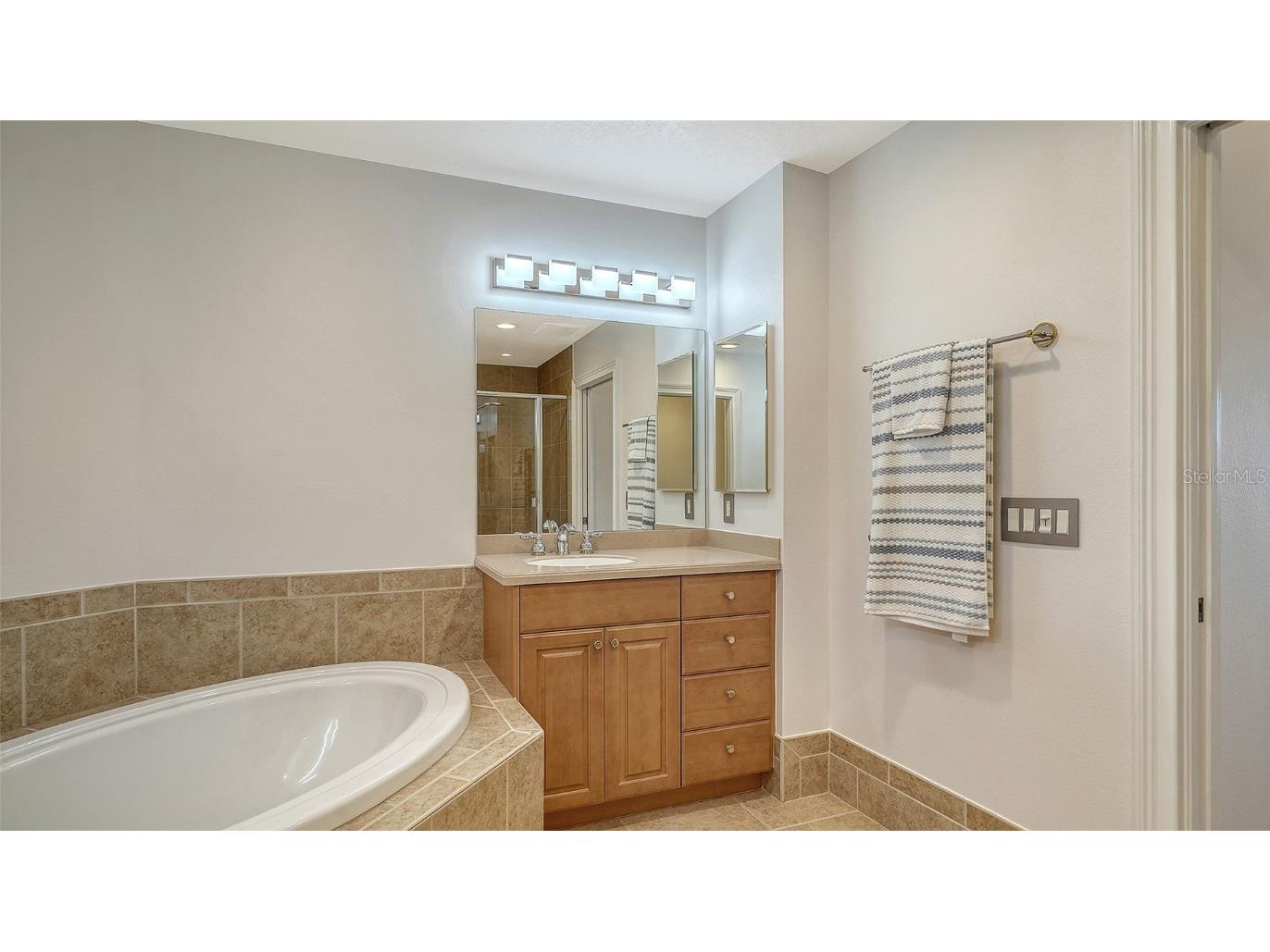 610 Riviera Dunes Way #306 Palmetto FL 34221 - MANATEE RIVER & RIVIERA DUNES A4673312 image33