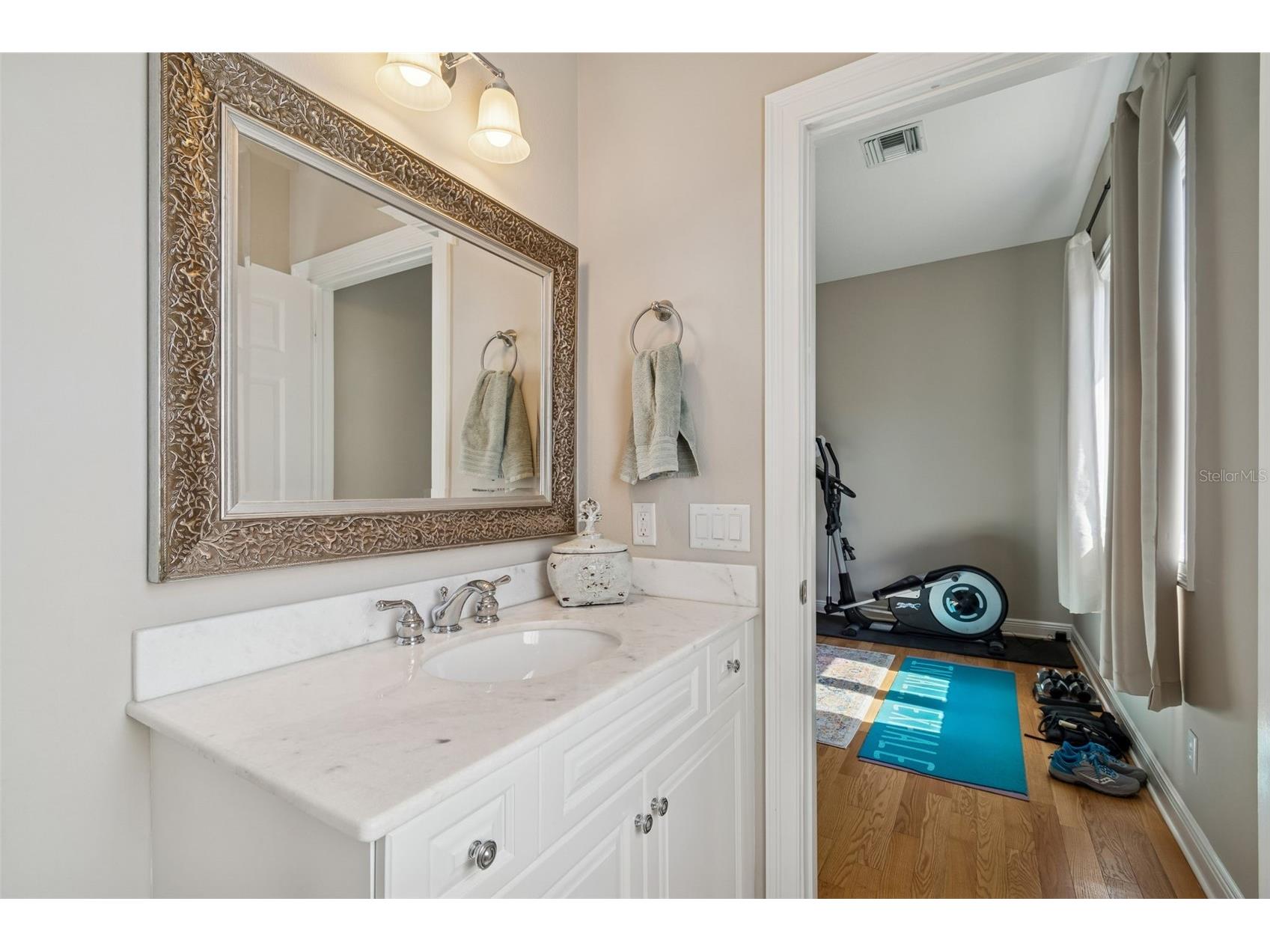 610 Saxony Boulevard Saint Petersburg FL 33716 TB8479483 image42