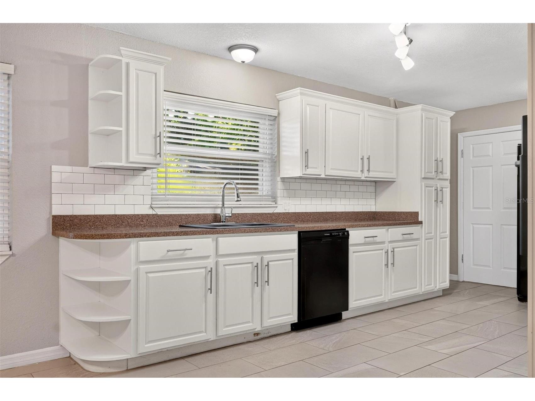 610 W Maud Street Tavares FL 32778 G5114475 image6