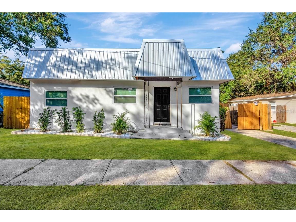 610 Woodlawn Street Clearwater FL 33756 TB8420201 image1