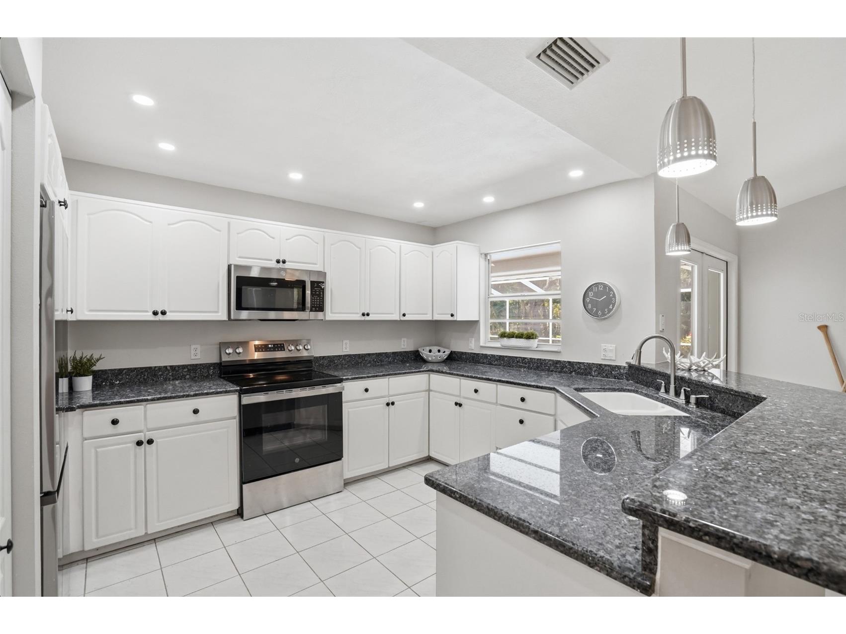 610 Woodview Way Bradenton FL 34212 TB8501504 image14