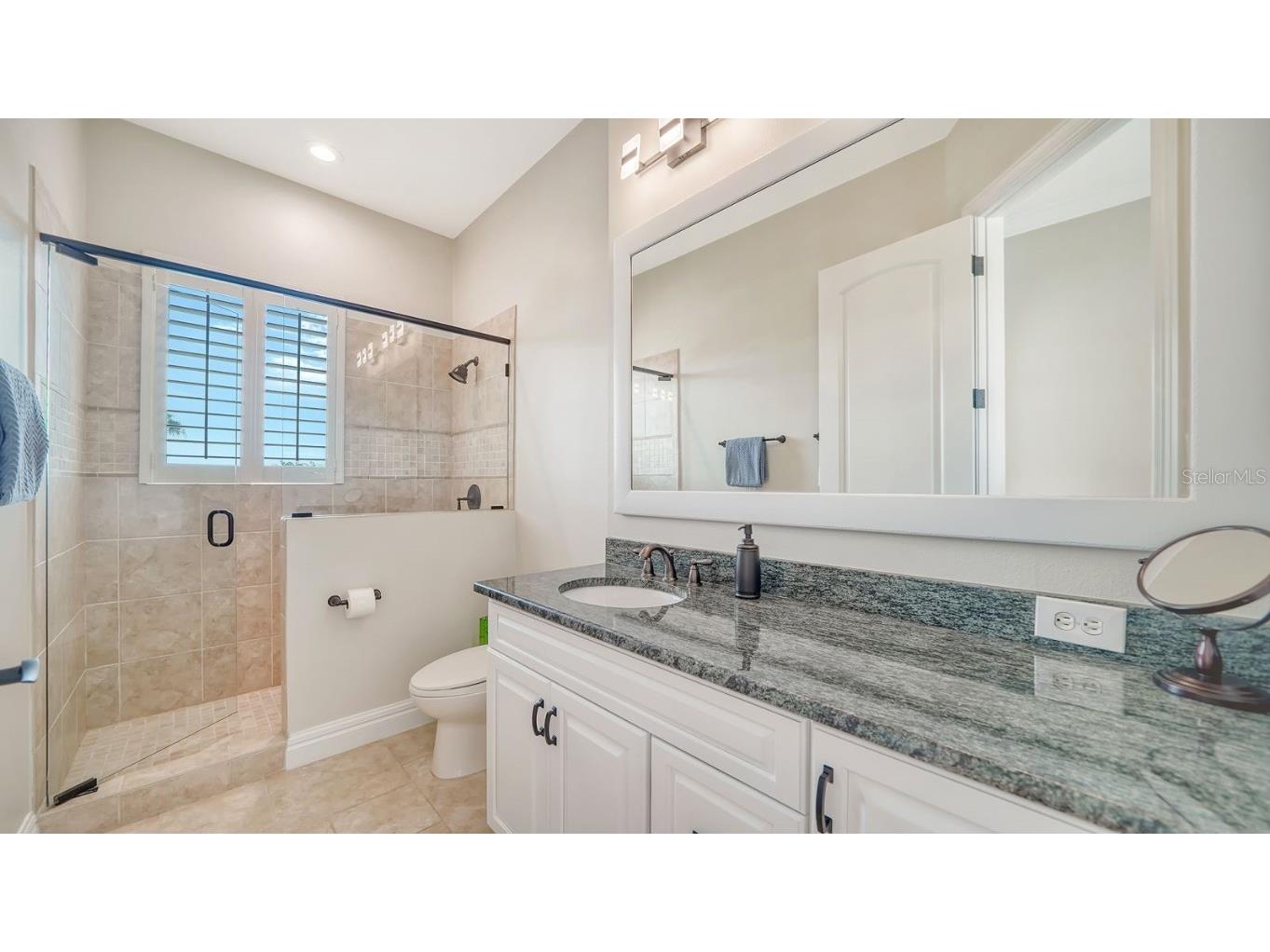 610 Yardarm Lane Longboat Key FL 34228 A4673592 image39