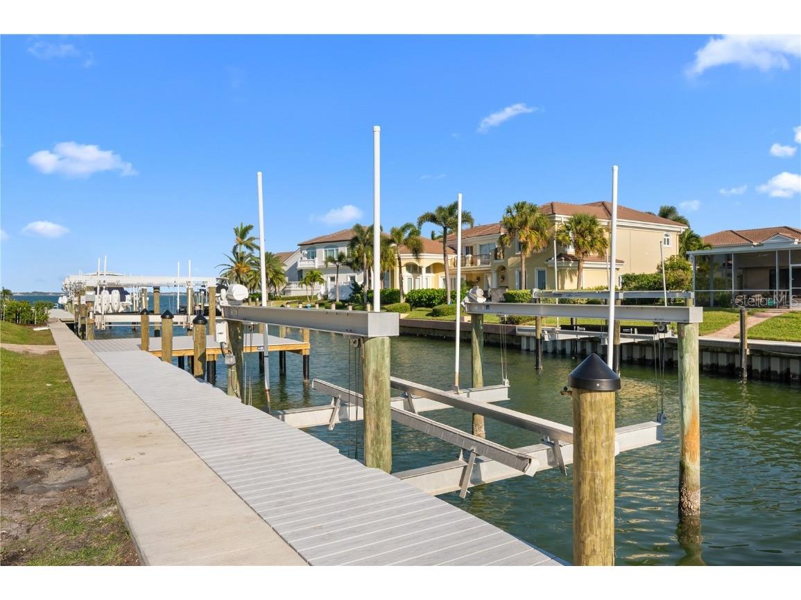 610 Yardarm Lane Longboat Key FL 34228 A4673592 image5