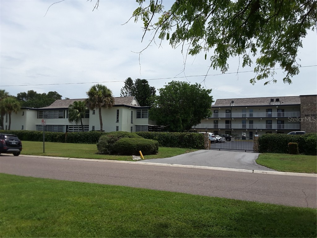 6100 12th Street S #116 Saint Petersburg FL 33705 U8207557 image1