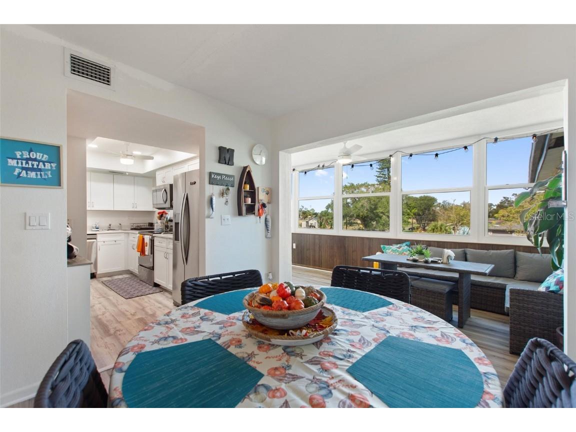 6100 12th Street S #221 Saint Petersburg FL 33705 TB8429936 image17