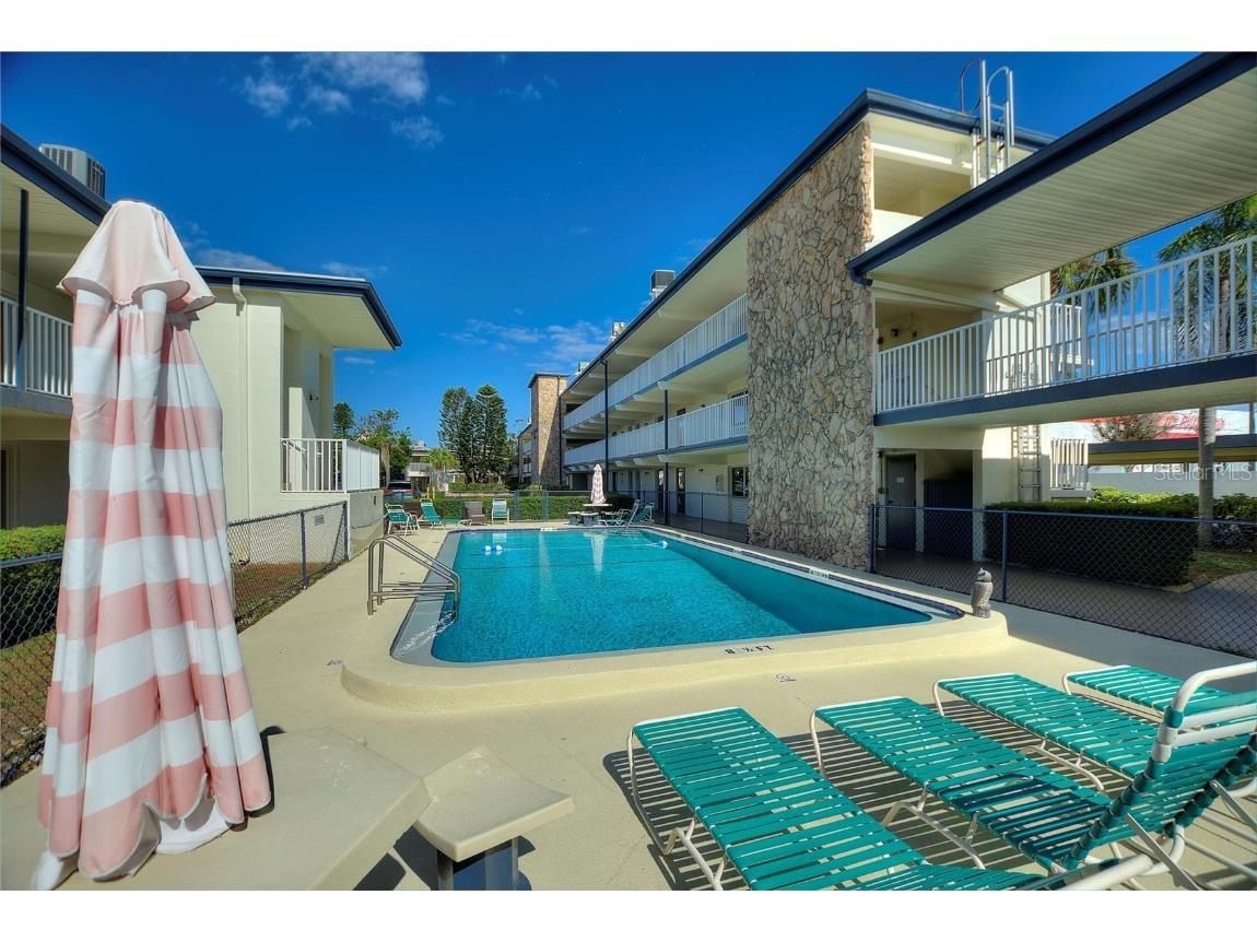 6100 12th Street S #221 Saint Petersburg FL 33705 TB8429936 image4