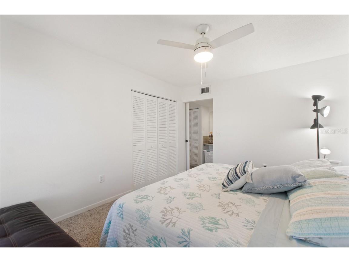 6100 12th Street S #221 Saint Petersburg FL 33705 TB8429936 image8