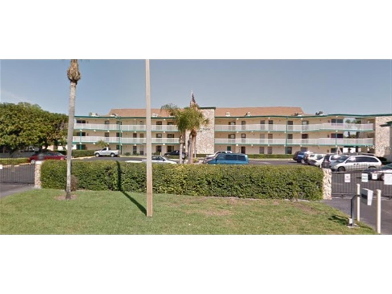 6100 12th Street S #222 Saint Petersburg FL 33705 U8172071 image1