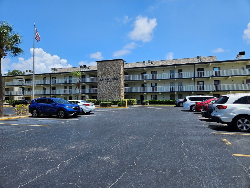 6100 12th Street S #310 Saint Petersburg FL 33705 U8253177 image1
